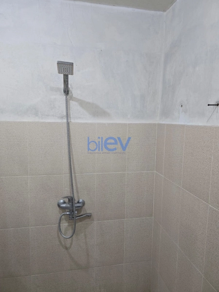 Aylıq Kirayə 1 otaqlı Köhnə Tikili bina evi  40m², Bakı