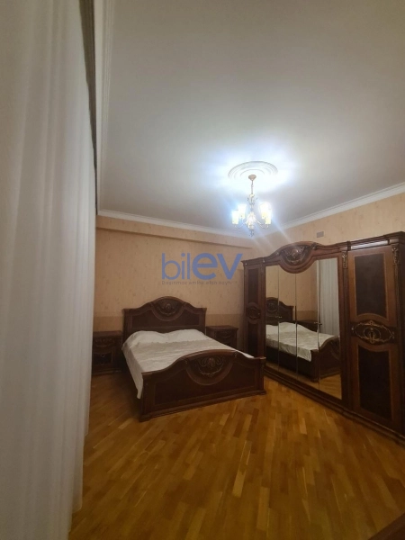 Aylıq Kirayə 2 otaqlı Yeni Tikili bina evi  95m², Bakı