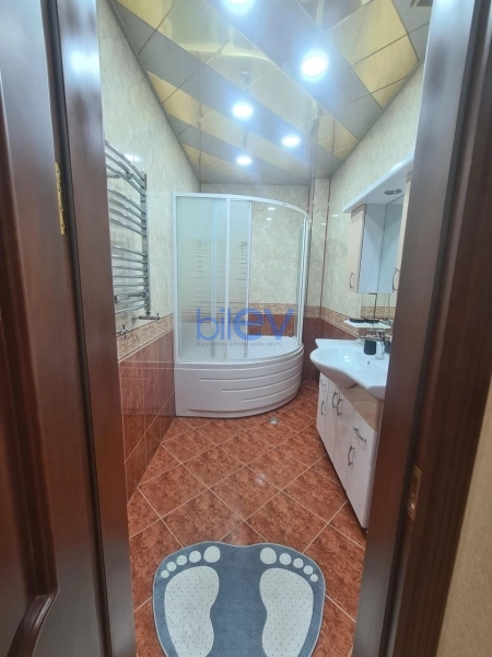 Aylıq Kirayə 2 otaqlı Yeni Tikili bina evi  95m², Bakı