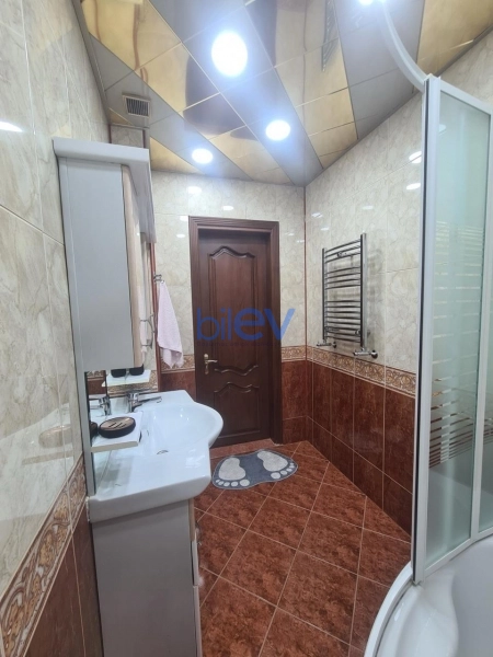 Aylıq Kirayə 2 otaqlı Yeni Tikili bina evi  95m², Bakı