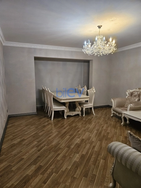 Aylıq Kirayə 3 otaqlı Köhnə Tikili bina evi  75m², Bakı