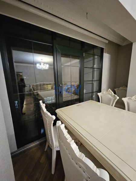 Aylıq Kirayə 3 otaqlı Köhnə Tikili bina evi  75m², Bakı