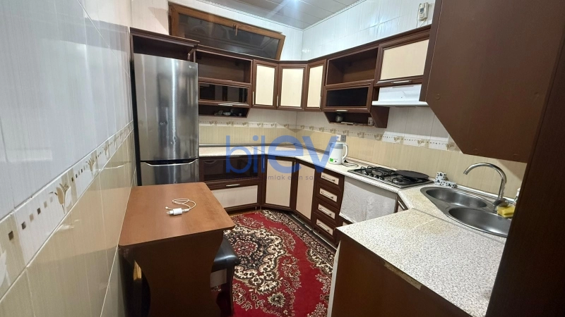 Aylıq Kirayə 3 otaqlı Yeni Tikili bina evi  70m², Bakı
