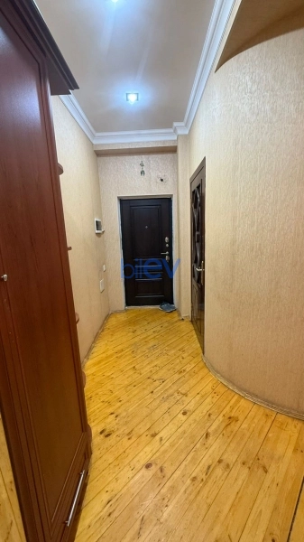 Aylıq Kirayə 3 otaqlı Yeni Tikili bina evi  70m², Bakı