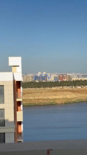 Satış 2 otaqlı Yeni Tikili bina evi  65m², Bakı