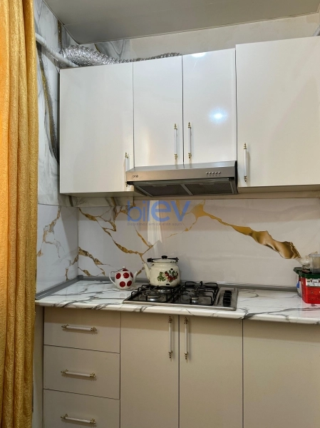 Aylıq Kirayə 2 otaqlı Köhnə Tikili bina evi  60m², Bakı