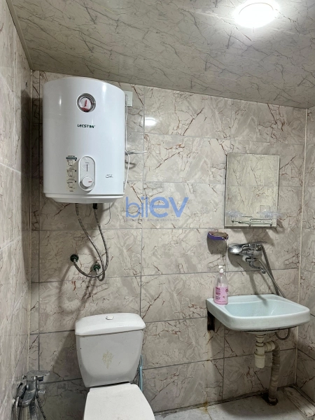 Aylıq Kirayə 2 otaqlı Köhnə Tikili bina evi  60m², Bakı