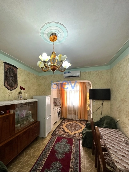 Aylıq Kirayə 2 otaqlı Köhnə Tikili bina evi  60m², Bakı