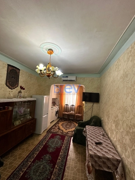 Aylıq Kirayə 2 otaqlı Köhnə Tikili bina evi  60m², Bakı
