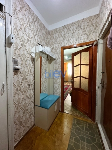 Aylıq Kirayə 2 otaqlı Köhnə Tikili bina evi  60m², Bakı