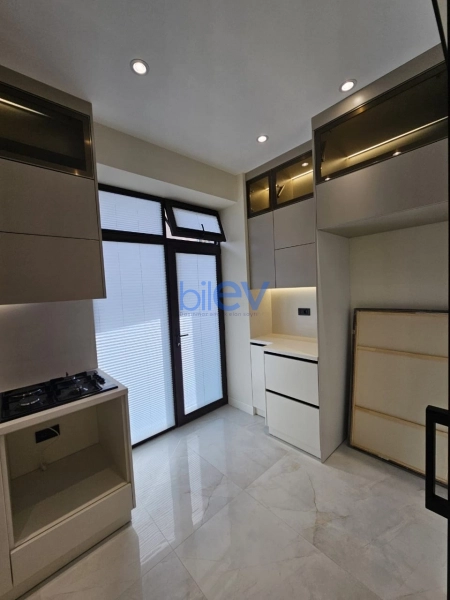 Satış 3 otaqlı Yeni Tikili bina evi  102m², Bakı