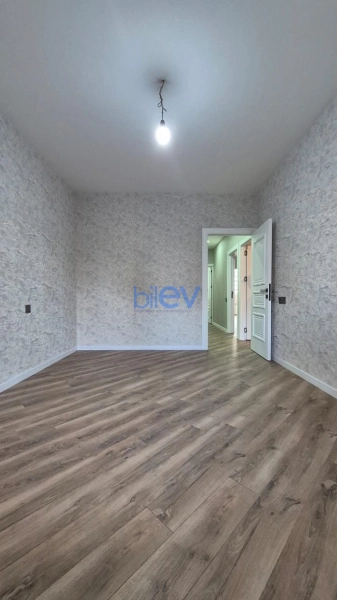 Satış 3 otaqlı Köhnə Tikili bina evi  75m², Bakı