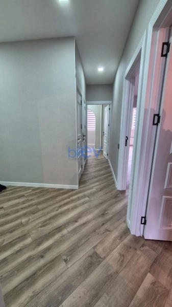 Satış 3 otaqlı Köhnə Tikili bina evi  75m², Bakı