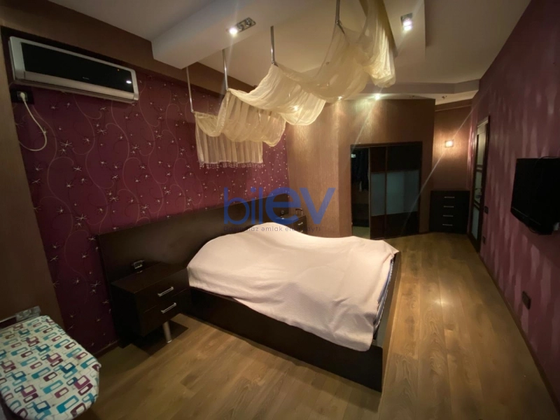 Aylıq Kirayə 3 otaqlı Yeni Tikili bina evi  130m², Bakı