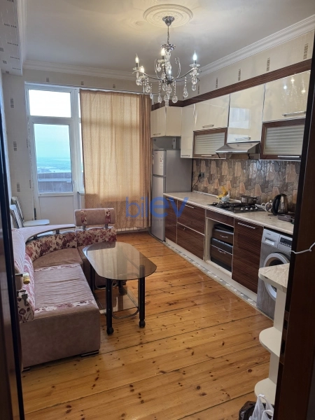 Aylıq Kirayə 3 otaqlı Yeni Tikili bina evi  100m², Bakı