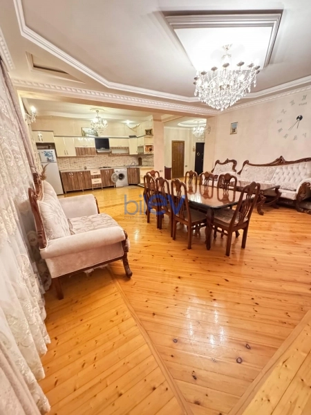 Günlük Kirayə 3 otaqlı Yeni Tikili bina evi  115m², Bakı
