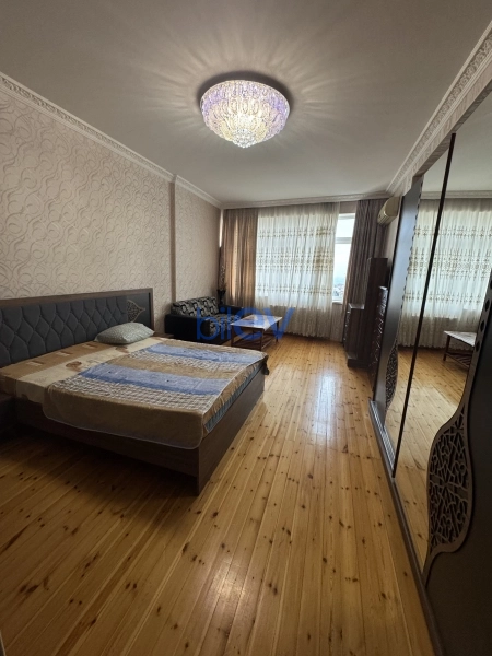 Günlük Kirayə 3 otaqlı Yeni Tikili bina evi  115m², Bakı