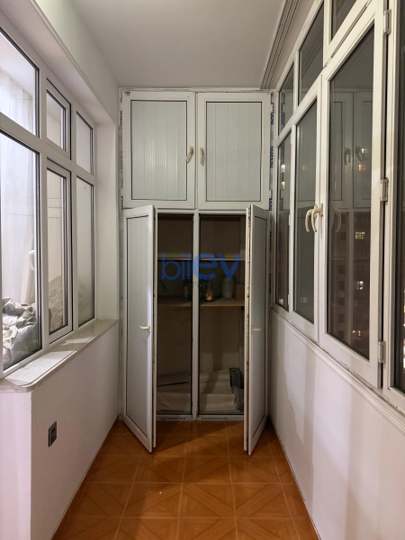 Aylıq Kirayə 2 otaqlı Yeni Tikili bina evi  110m², Bakı
