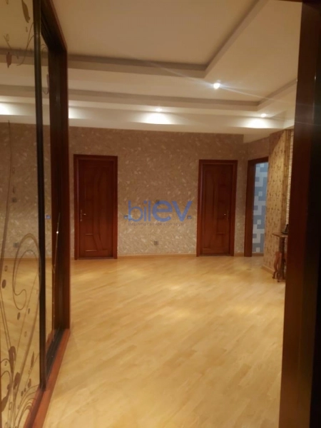 Aylıq Kirayə 2 otaqlı Yeni Tikili bina evi  106m², Bakı