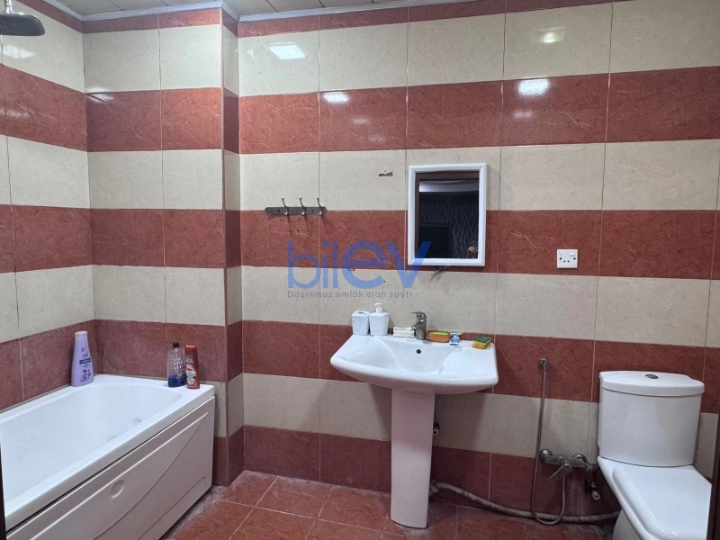 Aylıq Kirayə 3 otaqlı Yeni Tikili bina evi  100m², Bakı