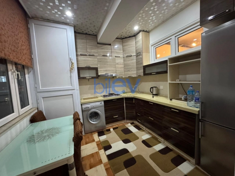 Aylıq Kirayə 3 otaqlı Yeni Tikili bina evi  70m², Bakı