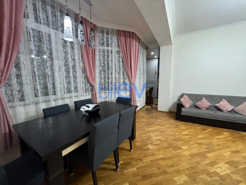 Aylıq Kirayə 3 otaqlı Yeni Tikili bina evi  70m², Bakı