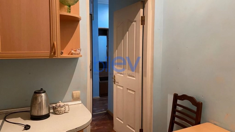 Aylıq Kirayə 2 otaqlı Köhnə Tikili bina evi  50m², Bakı
