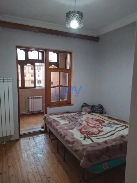 Aylıq Kirayə 2 otaqlı Köhnə Tikili bina evi  55m², Bakı