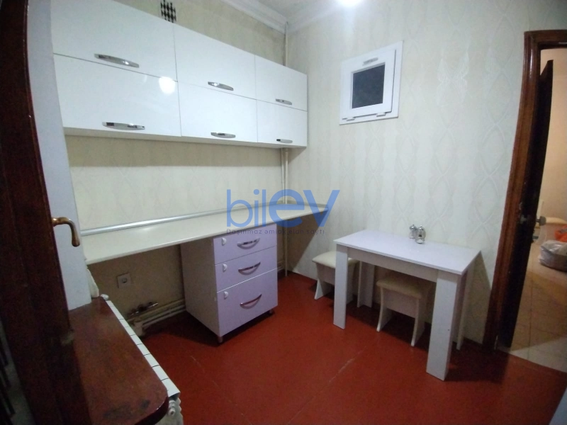 Aylıq Kirayə 2 otaqlı Köhnə Tikili bina evi  60m², Bakı