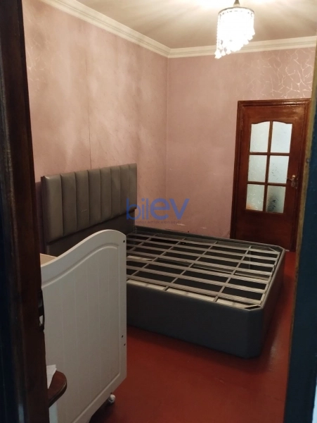 Aylıq Kirayə 2 otaqlı Köhnə Tikili bina evi  60m², Bakı