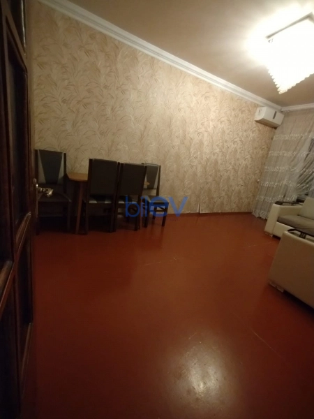 Aylıq Kirayə 2 otaqlı Köhnə Tikili bina evi  60m², Bakı