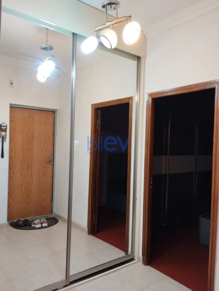 Aylıq Kirayə 2 otaqlı Köhnə Tikili bina evi  60m², Bakı
