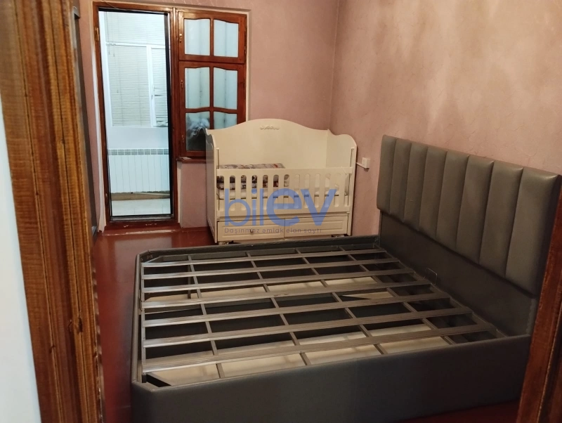 Aylıq Kirayə 2 otaqlı Köhnə Tikili bina evi  60m², Bakı