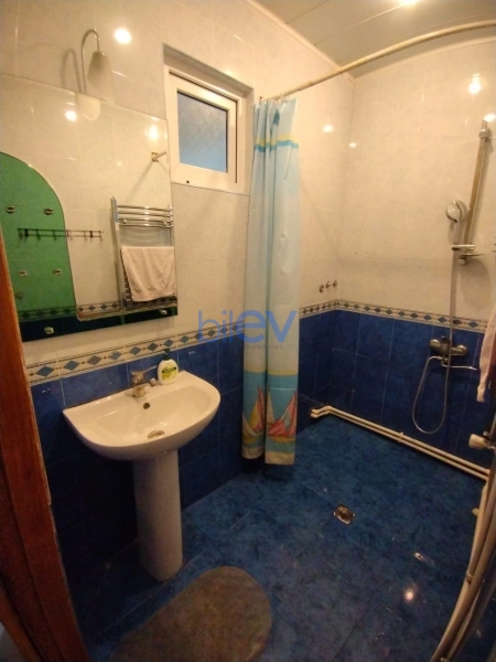 Aylıq Kirayə 2 otaqlı Köhnə Tikili bina evi  60m², Bakı