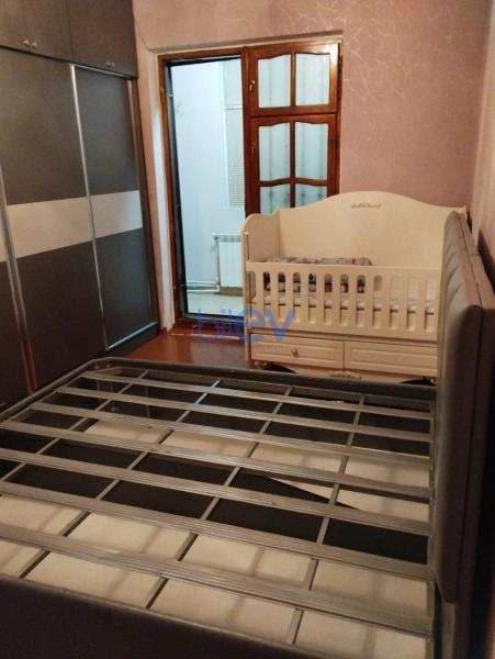 Aylıq Kirayə 2 otaqlı Köhnə Tikili bina evi  60m², Bakı