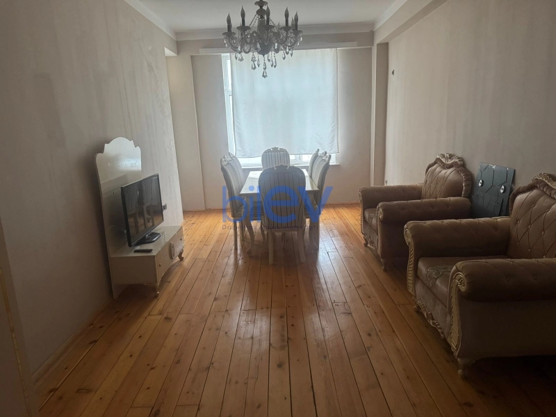 Aylıq Kirayə 3 otaqlı Yeni Tikili bina evi  121m², Bakı