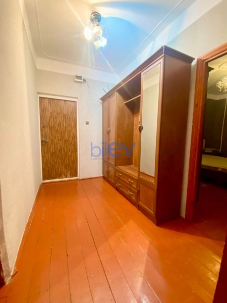 Aylıq Kirayə 3 otaqlı Köhnə Tikili bina evi  80m², Bakı