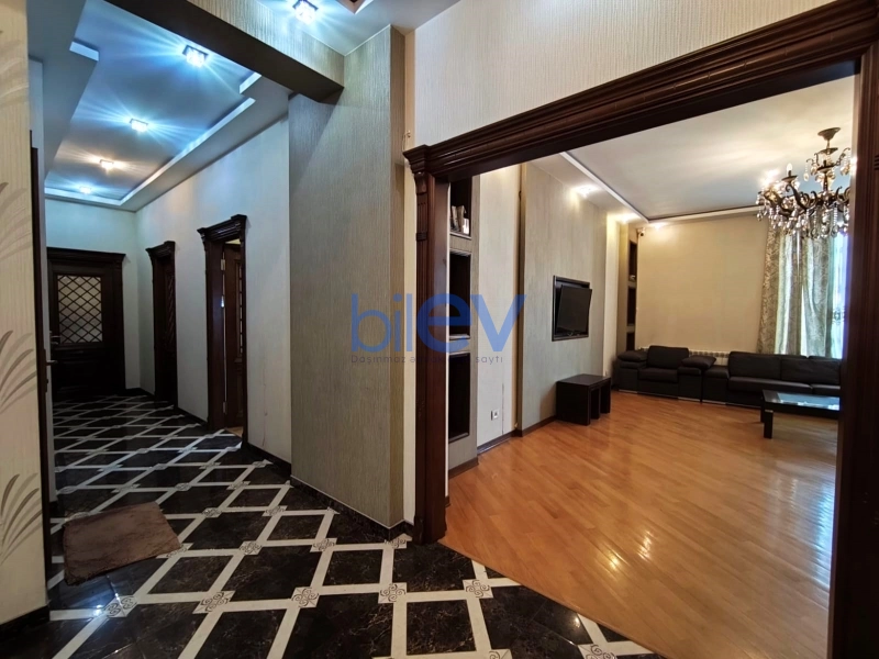 Aylıq Kirayə 3 otaqlı Yeni Tikili bina evi  150m², Bakı