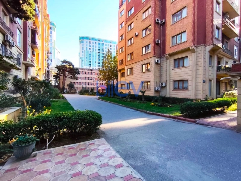 Aylıq Kirayə 3 otaqlı Yeni Tikili bina evi  150m², Bakı