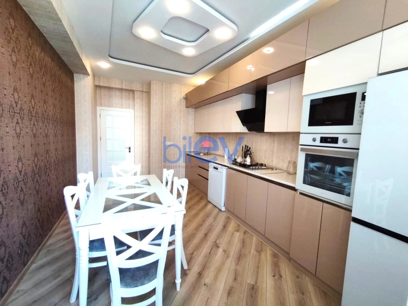 Aylıq Kirayə 2 otaqlı Yeni Tikili bina evi  105m², Bakı