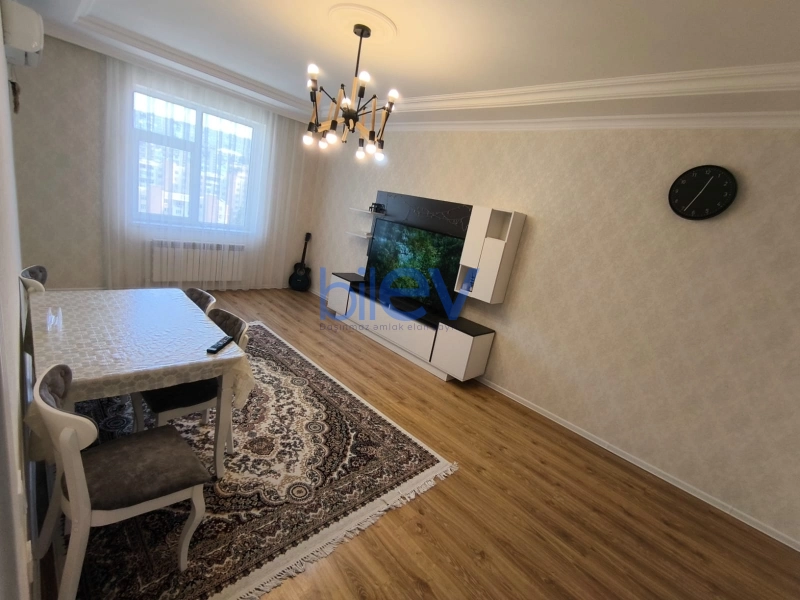 Aylıq Kirayə 2 otaqlı Yeni Tikili bina evi  88m², Bakı