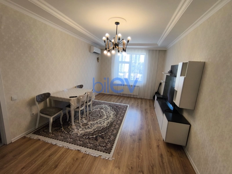 Aylıq Kirayə 2 otaqlı Yeni Tikili bina evi  88m², Bakı