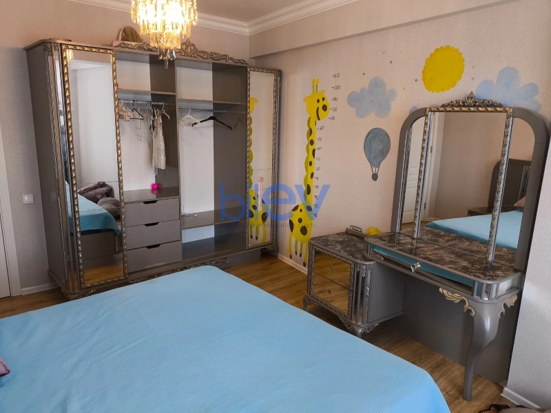 Aylıq Kirayə 2 otaqlı Yeni Tikili bina evi  88m², Bakı