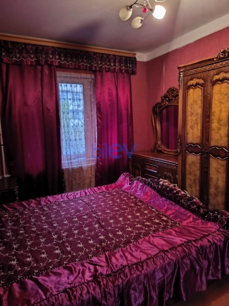 Aylıq Kirayə 3 otaqlı Köhnə Tikili bina evi  67m², Bakı