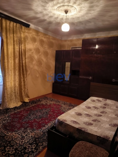 Aylıq Kirayə 3 otaqlı Köhnə Tikili bina evi  67m², Bakı
