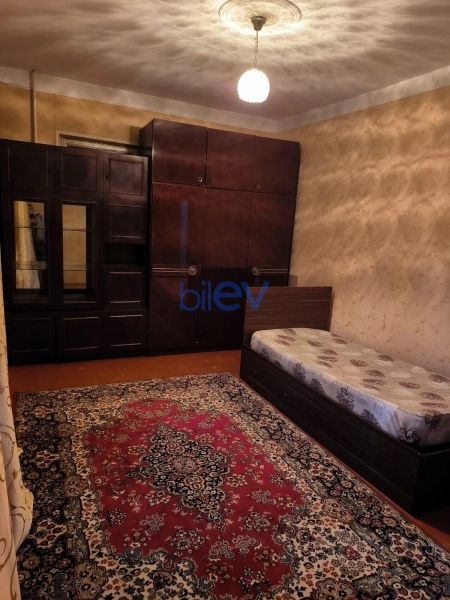 Aylıq Kirayə 3 otaqlı Köhnə Tikili bina evi  67m², Bakı