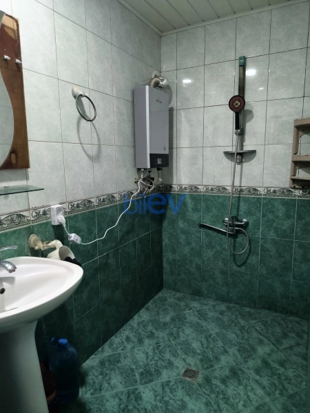 Aylıq Kirayə 3 otaqlı Köhnə Tikili bina evi  67m², Bakı
