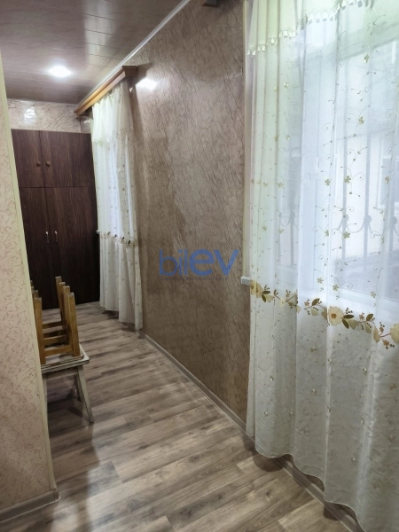 Aylıq Kirayə 3 otaqlı Köhnə Tikili bina evi  67m², Bakı