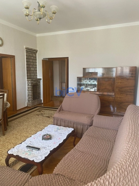 Aylıq Kirayə 3 otaqlı Köhnə Tikili bina evi  100m², Bakı