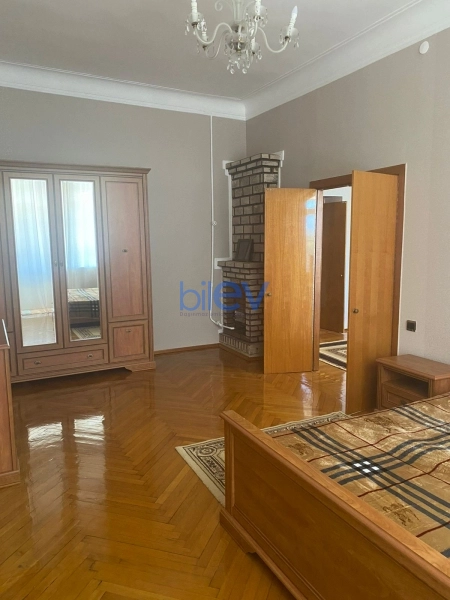 Aylıq Kirayə 3 otaqlı Köhnə Tikili bina evi  100m², Bakı